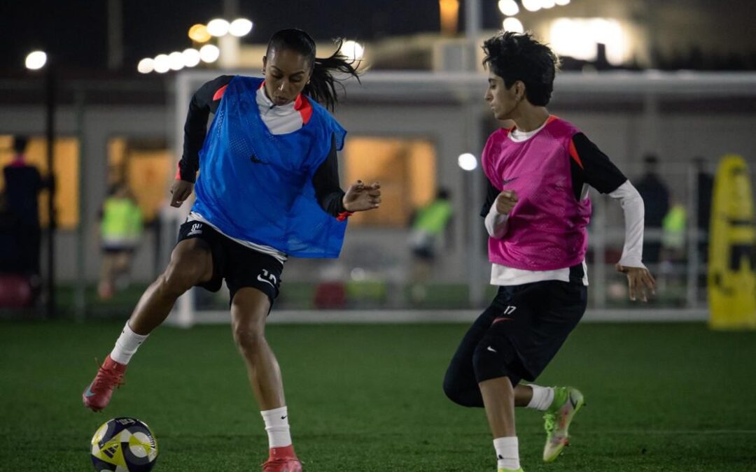 فارسات القادسية يختتمن استعداداتهن لمواجهة الهلال في الدوري