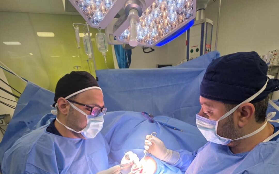 مستشفى القطيف المركزي يبدأ إجراء عمليات استبدال مفصل الكتف