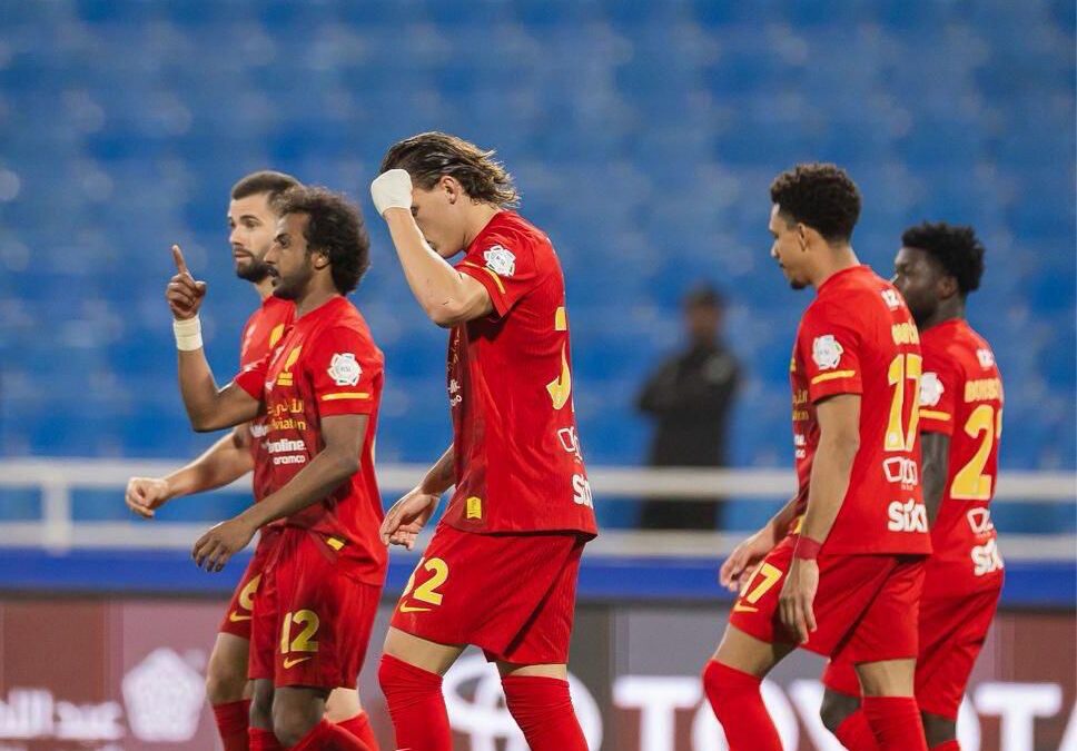 القادسية يواصل تألقه ويكتسح الحزم بخماسية.. الانتصار الخامس على التوالي