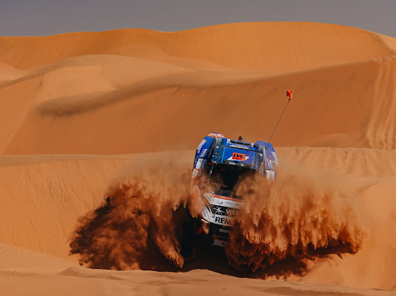 في رالي داكار السعودية.. ابن سعيدان يواصل البحث عن الصدارة.. والعطية يحتفظ بها في فئة السيارات