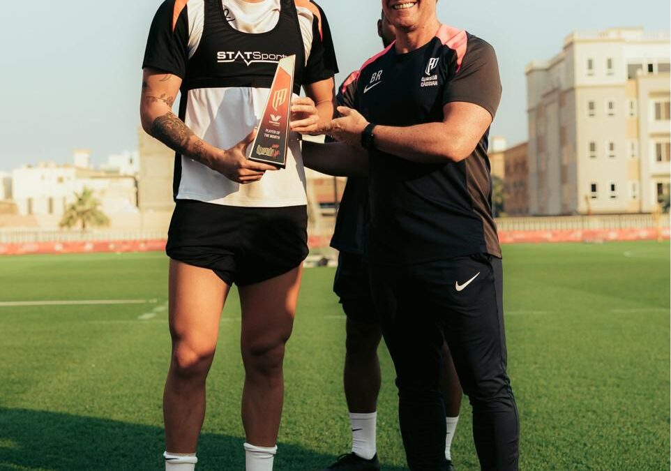 القادسية ينهي تحضيراته لمباراة النصر .. ويكرم مهاجمه الايطالي ريتيغي