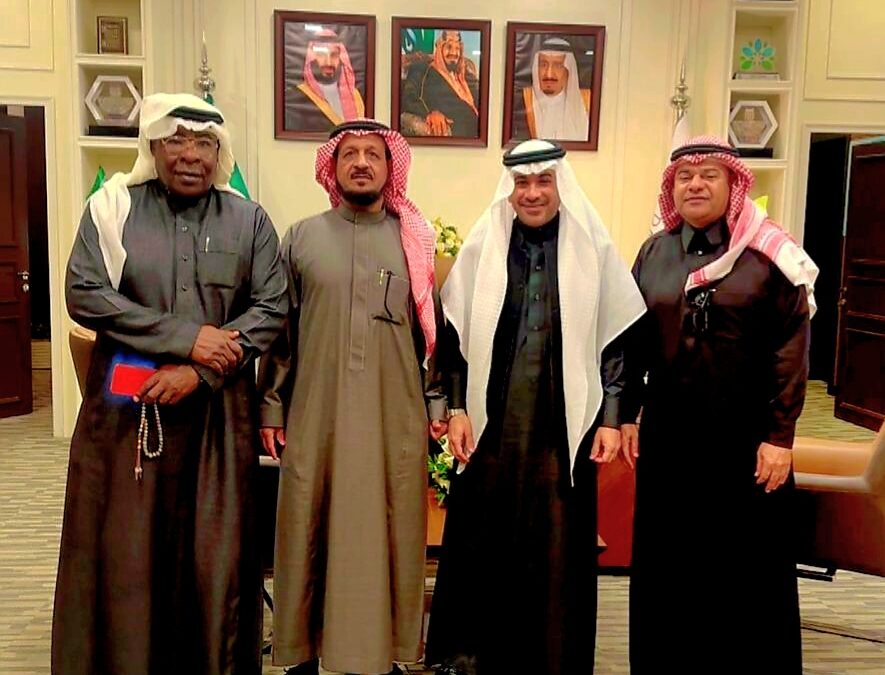 نجوم المنطقة الشرقية المخضرمون يشاركون في احتفالات يوم التأسيس