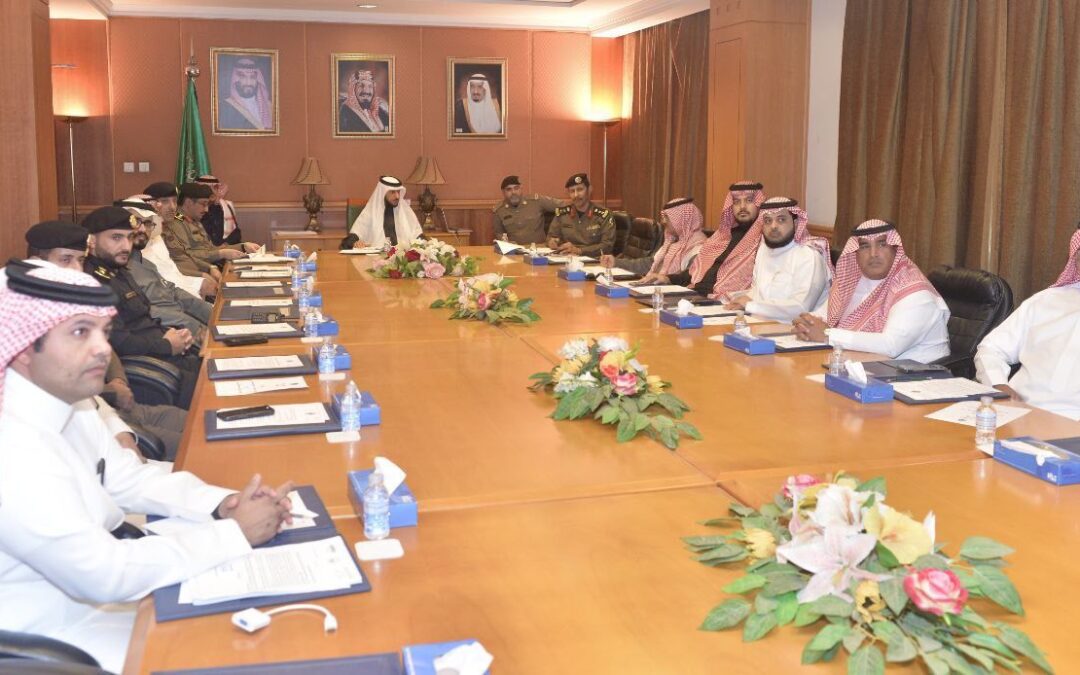 محافظ القطيف يترأس اجتماع اللجنة الفرعية للسلامة المرورية بالمحافظة