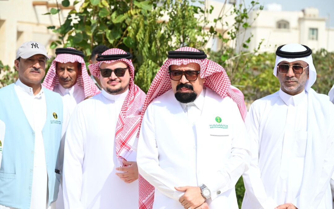 «يد تغرس..» 100 شتلة ب «الرامس» دعماً لـ «السعودية الخضراء»