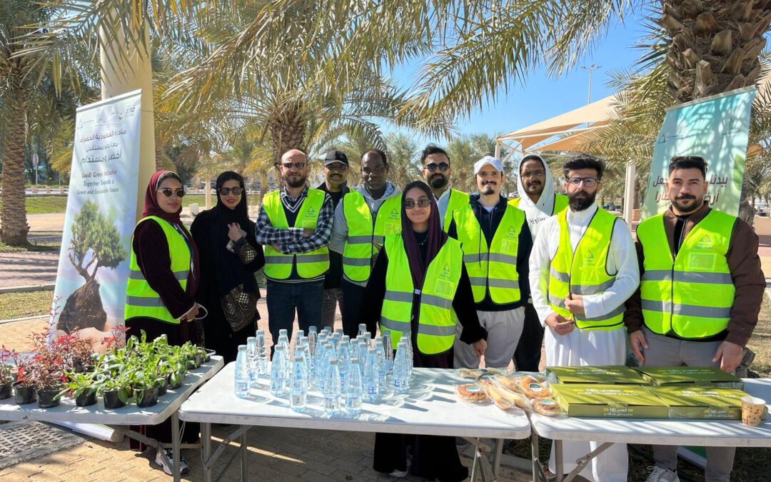 جمعية أصدقاء البيئة تختتم موسم التشجير بمبادرتين بيئيتين في الدمام