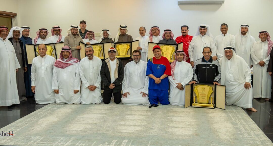 بالصور : ملتقى مخضرمي القطيف يحتفي بالقيادات الإعلامية في حفل  مميز  و“ فرسان الرياضة” ضمن المكرمين