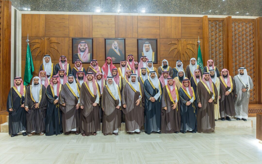 سمو أمير المنطقة الشرقية يستقبل منسوبي الشؤون الإسلامية ويطّلع على جهود الفرع في خدمة ضيوف الرحمن