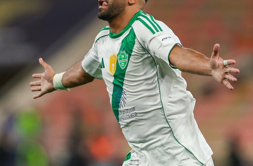 زلزال يهز عرش بطل آسيا.. الأهلي يفقد كيسيه ومحرز ورئيسه ومدربه في صيف الانهيارات الكبرى