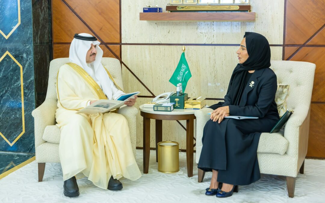 سمو أمير المنطقة الشرقية يستقبل أمين عام مجلس المنطقة الشرقية للمسؤولية الاجتماعية “ابصر”