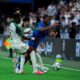 الهلال يصعق الأهلي بثلاثية ويؤكد هيمنته في مؤجلة الجولة الثالثة من دوري روشن