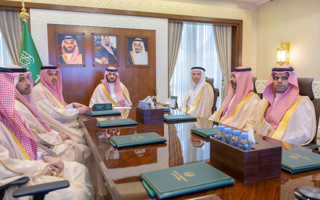 سمو نائب أمير المنطقة الشرقية يطّلع على جهود وأعمال برنامج مستشفى قوى الأمن بالدمام 