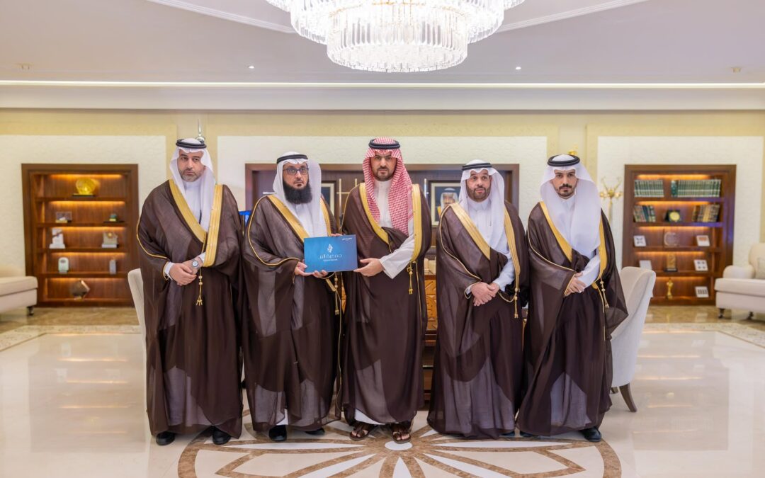 سمو نائب أمير المنطقة الشرقية يستقبل الرئيس التنفيذي لجمعية البر بالمنطقة