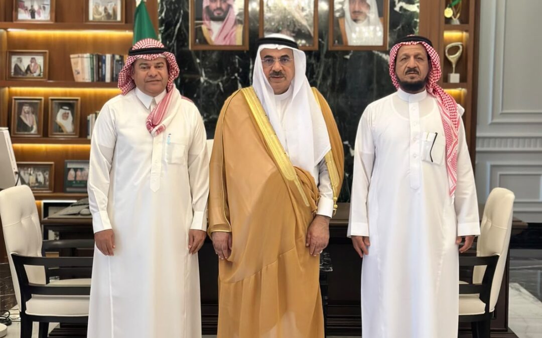 أمين المنطقة الشرقية يبحث مع جمعية اللاعبين القدامى احتياجات المخضرمين وسبل دعم مبادراتهم