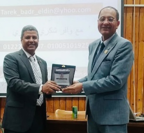 تحت رعاية رئيس جامعة سوهاج.. الاستاذ الدكتور طارق بدر الدين يقدم ندوة تطبيقات علم النفس العصبي الرياضي