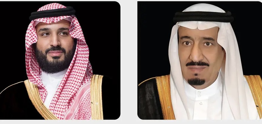 خادم الحرمين الشريفين بناءً على ما عرضه سمو ولي العهد.. يوجه بعدد من الإجراءات الداعمة للمواطنين بالتزامن مع إعلان تعديل على تعريفتي الكهرباء والمياه بدءًا من 1 يناير 2027م