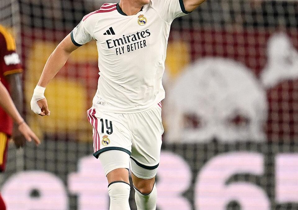 ريمونتادا ملكية مجنونة.. ريال مدريد يقلب الطاولة على روما برباعية تاريخية في دوري الأبطال!